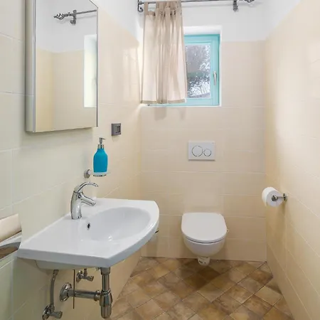 4 Bedroom Amazing In *