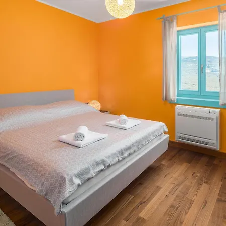 Σπίτι διακοπών 4 Bedroom Gorgeous In *