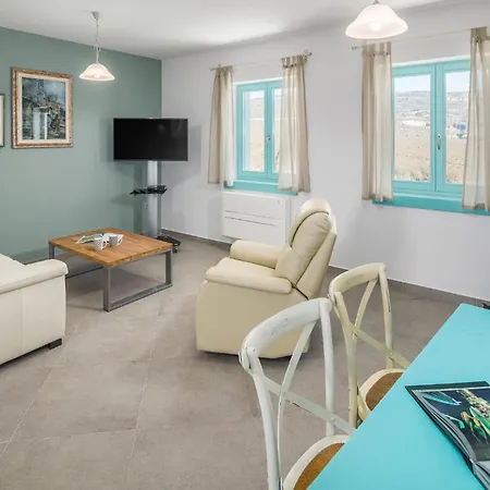 4 Bedroom Gorgeous In